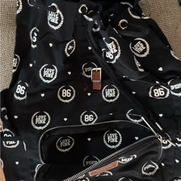 PINK Victoria's Secret Black and White Patterned 1986 Backpack - Picture 6 of 6